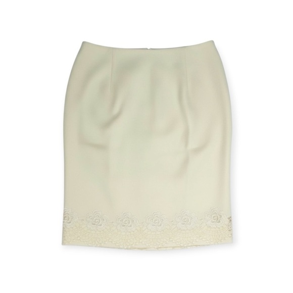 Valentino 𑁍 Rose Lace Wool Pencil Back Slit Knee Length Skirt 𑁍 Winter White 4 - Picture 15 of 16